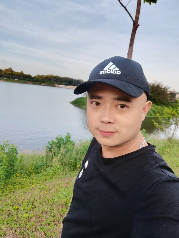 石头哥的第一张照片--盐城相亲服务中心