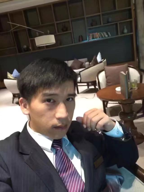 一条孤独的鱼的第二张照片--盐城相亲服务中心
