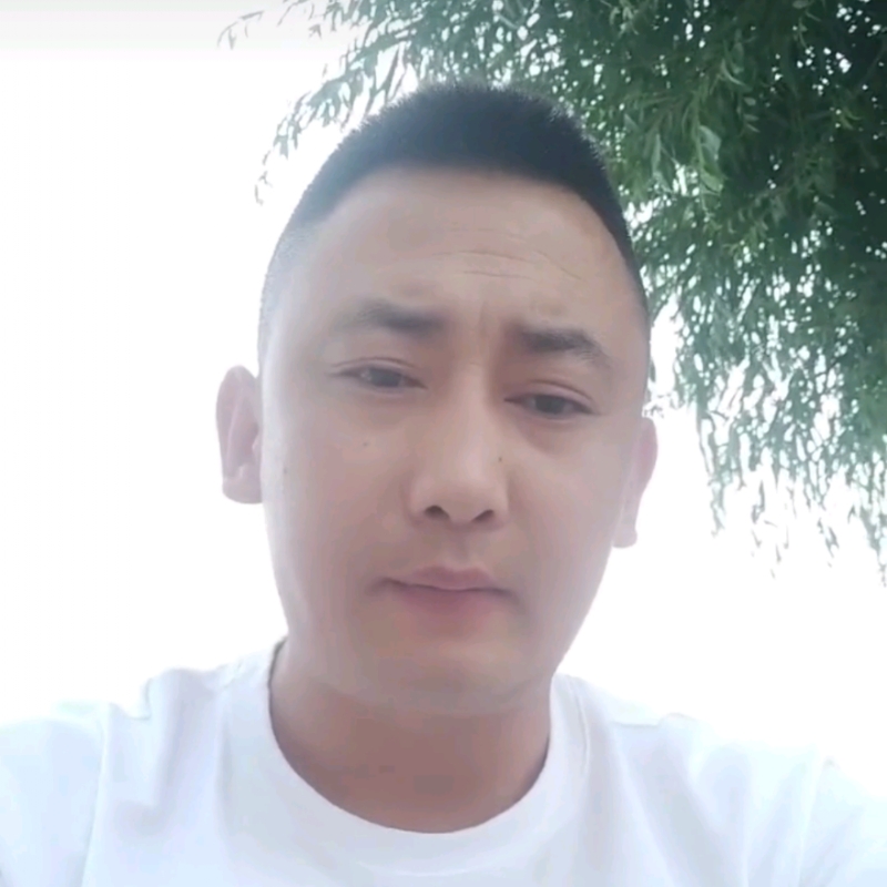 潇洒的第一张照片--盐城相亲服务中心