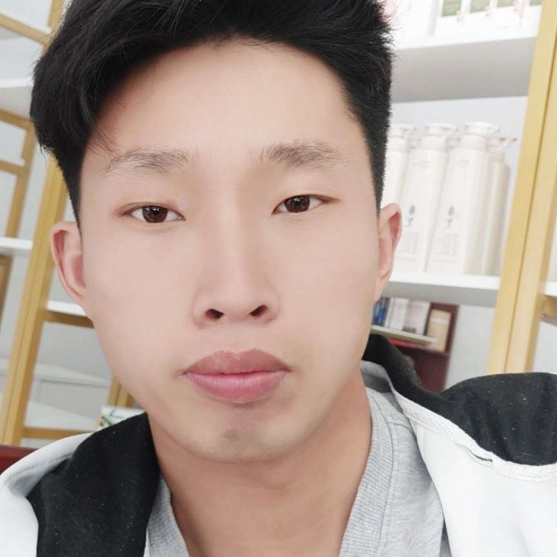 波澜不惊的第一张照片--盐城相亲服务中心