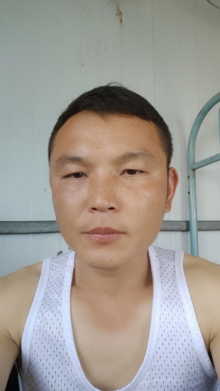 善良的人的第一张照片--盐城相亲服务中心