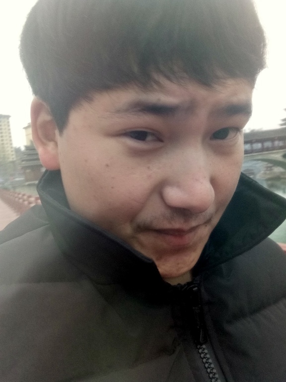 侗族青年作家超超的第二张照片--盐城相亲服务中心