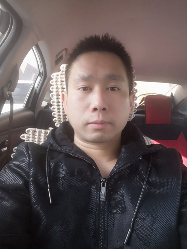 孤独的狼的第二张照片--盐城相亲服务中心