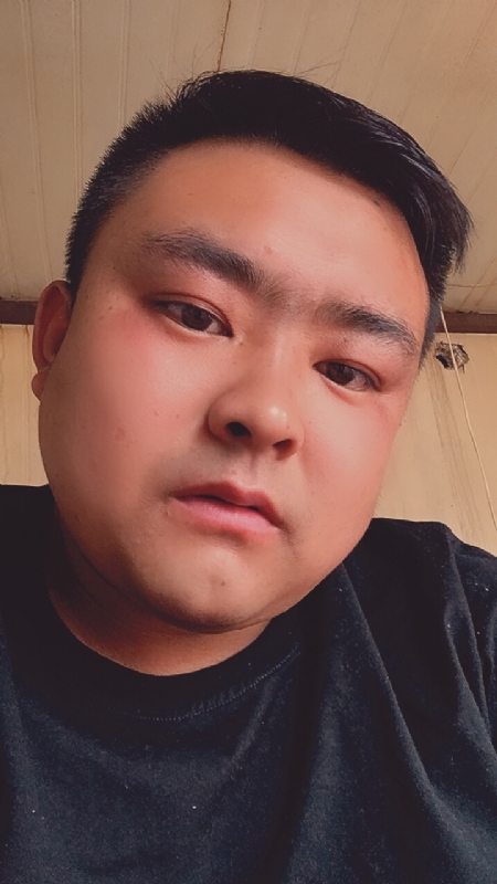 爱我所爱的第一张照片--盐城相亲服务中心
