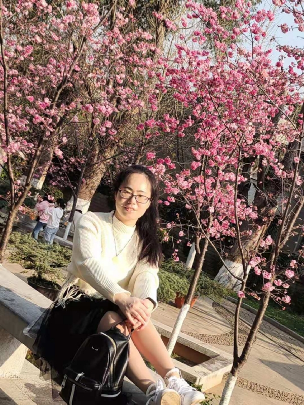 Nancy的第一张照片--盐城相亲服务中心