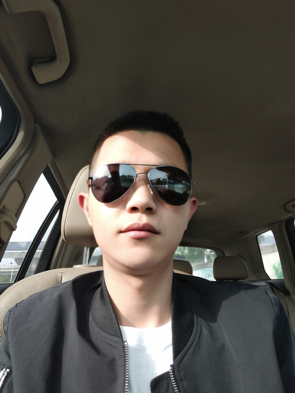 葛先生的第一张照片--盐城相亲服务中心