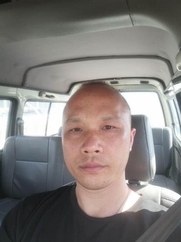 新旺丁的第一张照片--盐城相亲服务中心