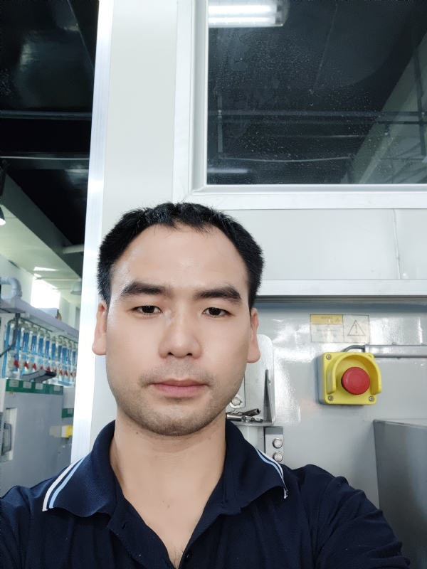 黄伟的第一张照片--盐城相亲服务中心