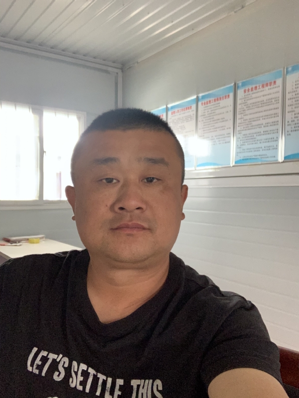 丘山??的第一张照片--盐城相亲服务中心
