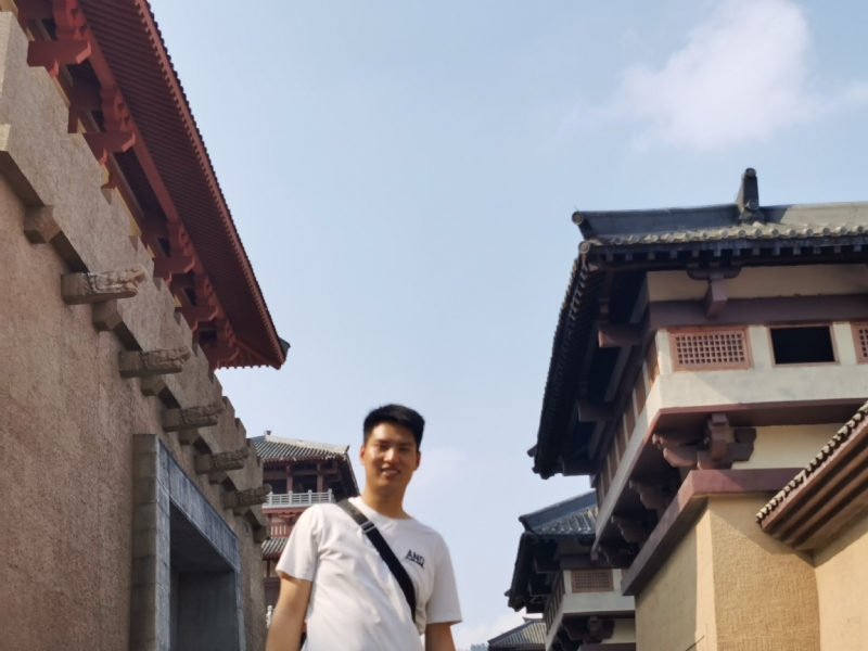 咸鱼不闲的第二张照片--盐城相亲服务中心