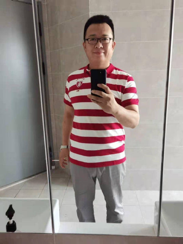 行走的打桩机的第一张照片--盐城相亲服务中心