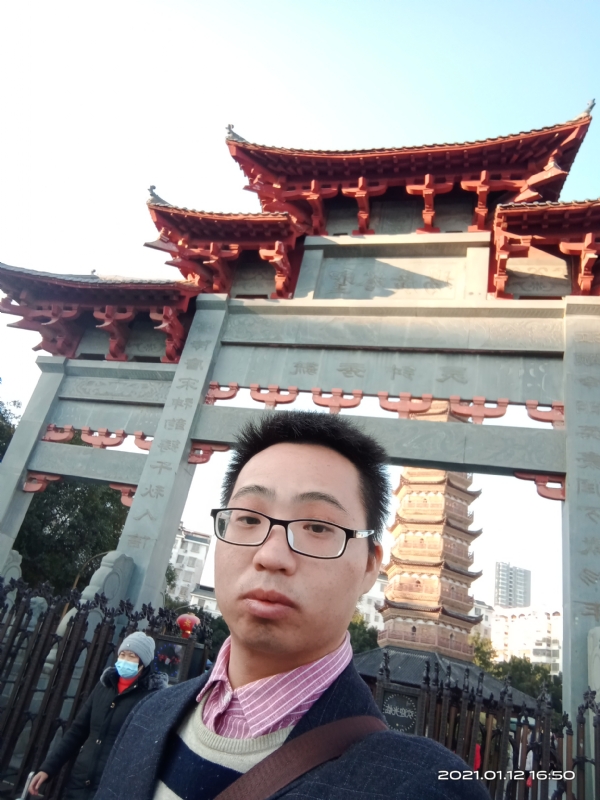 碧血丹心的第一张照片--盐城相亲服务中心
