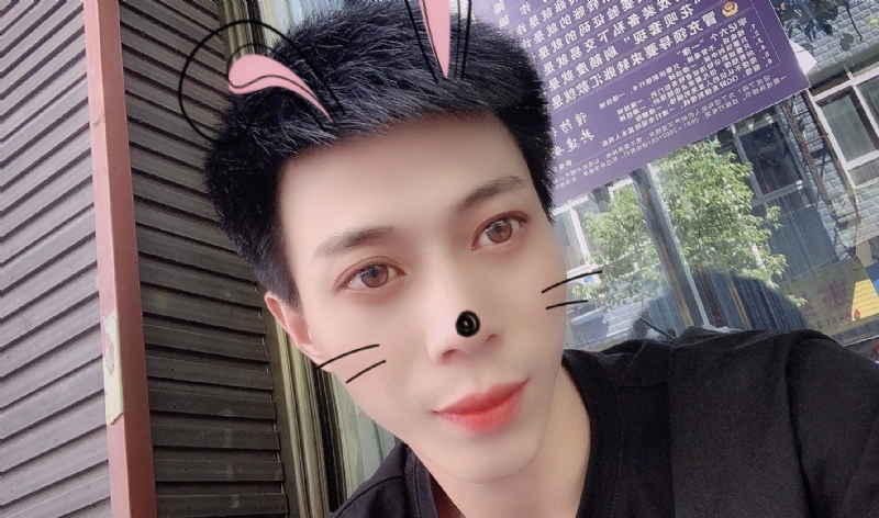 酒伴你的第一张照片--盐城相亲服务中心