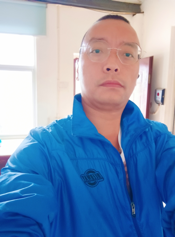 通海混混的第一张照片--盐城相亲服务中心