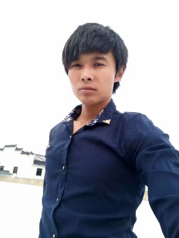庸人自扰的第一张照片--盐城相亲服务中心