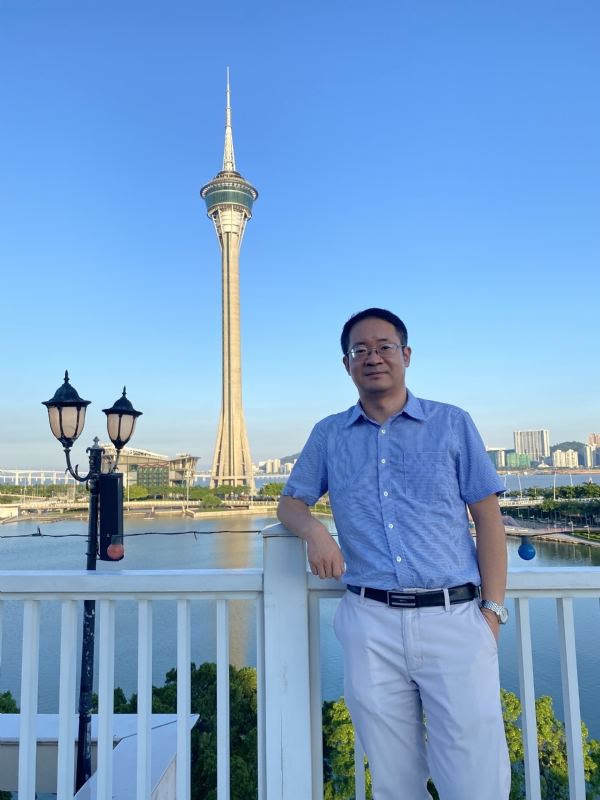 Yangyi的第三张照片--盐城相亲服务中心