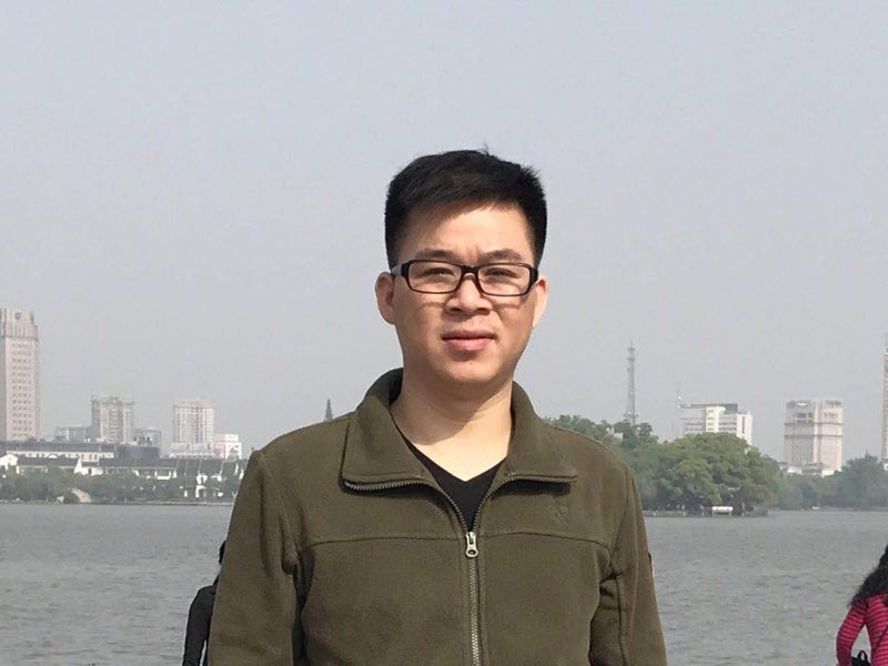 孔雀鱼的第一张照片--盐城相亲服务中心