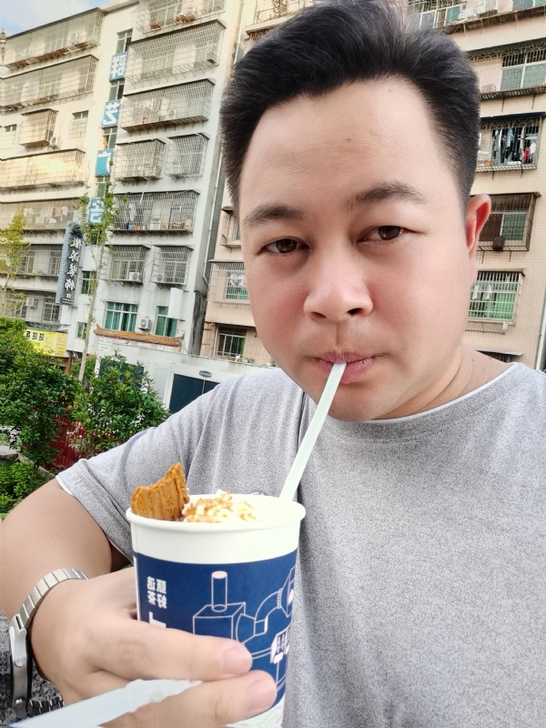 K金o的第一张照片--盐城相亲服务中心