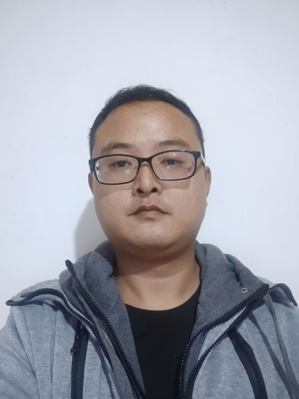 爱在一瞬间的第一张照片--盐城相亲服务中心