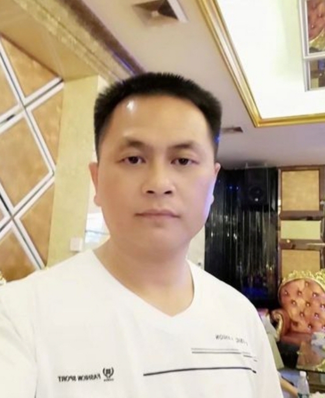 小梁的第一张照片--盐城相亲服务中心