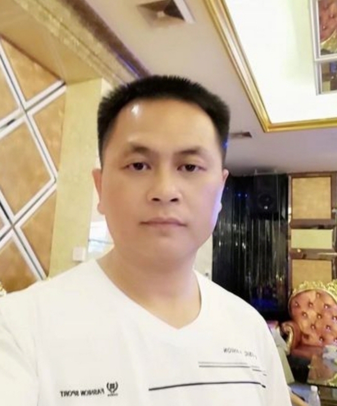 小梁的第二张照片--盐城相亲服务中心