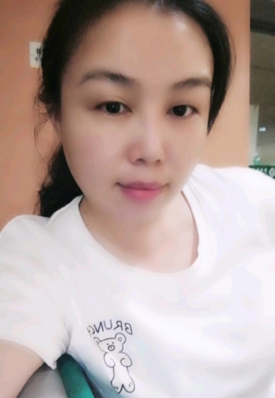 淡淡的云的第三张照片--盐城相亲服务中心
