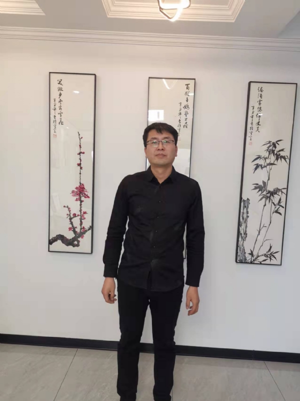 情义比天高的第一张照片--盐城相亲服务中心