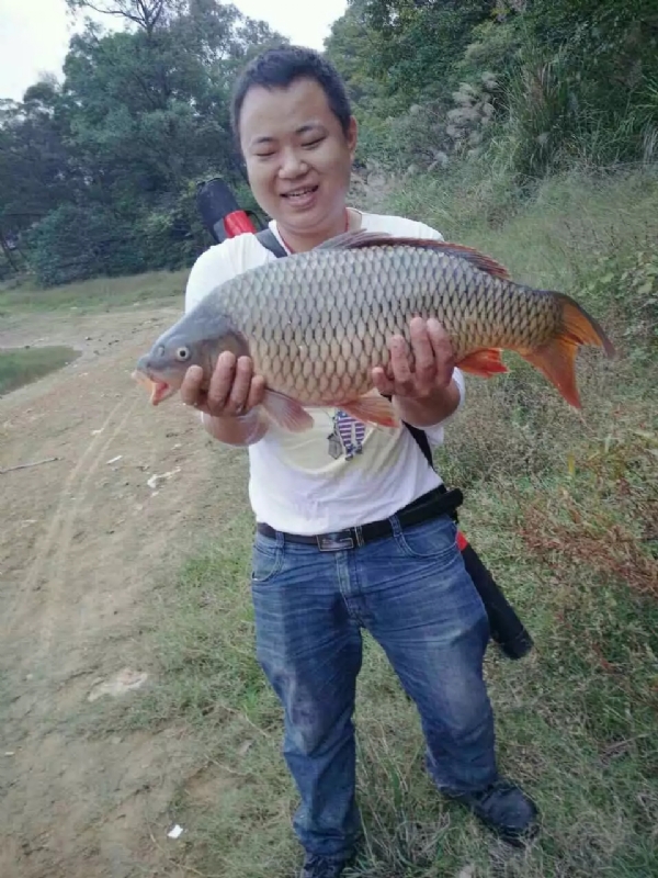 迷路的男人的第一张照片--盐城相亲服务中心