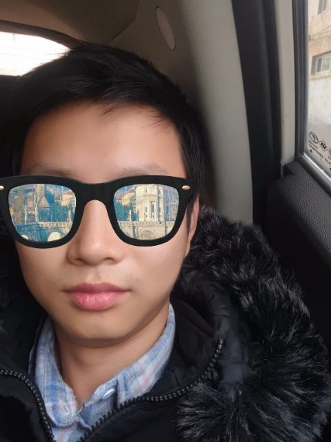 请问揉揉头的第一张照片--盐城相亲服务中心
