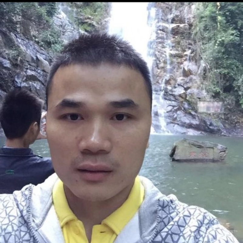 老梁的第一张照片--盐城相亲服务中心