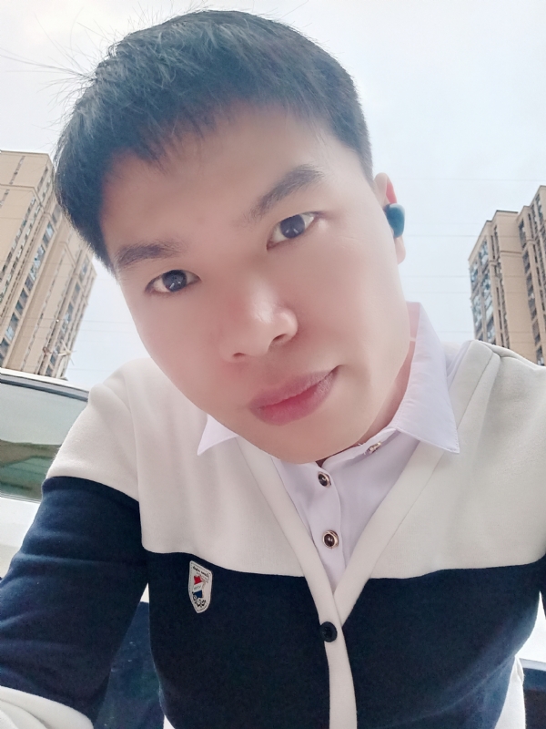 雨霁月清风的第一张照片--盐城相亲服务中心
