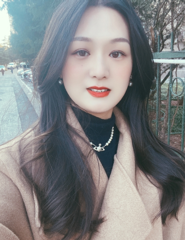 盧盈穎的第一张照片--盐城相亲服务中心