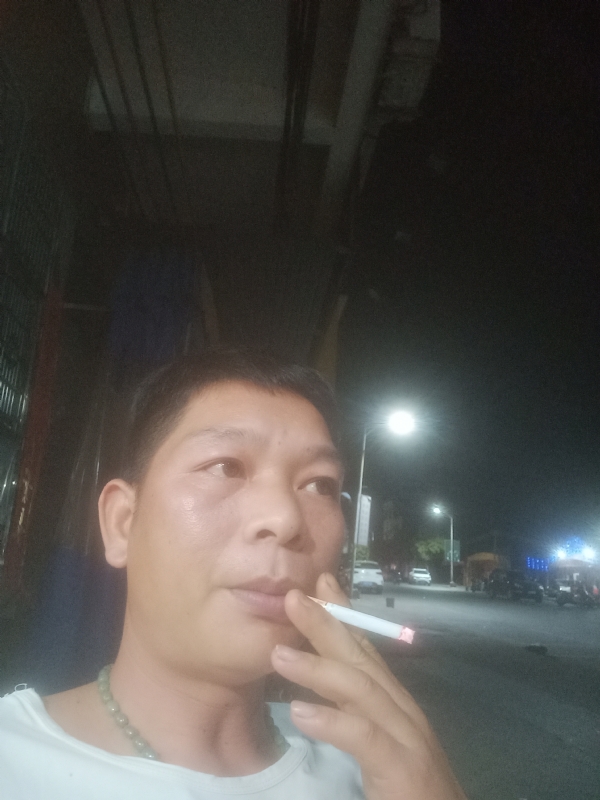 善解人意的第一张照片--盐城相亲服务中心