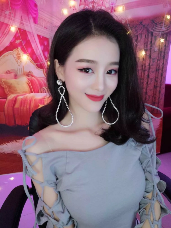 Cici的第三张照片--盐城相亲服务中心