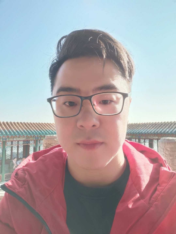 不爱吃竹子的小熊的第一张照片--盐城相亲服务中心
