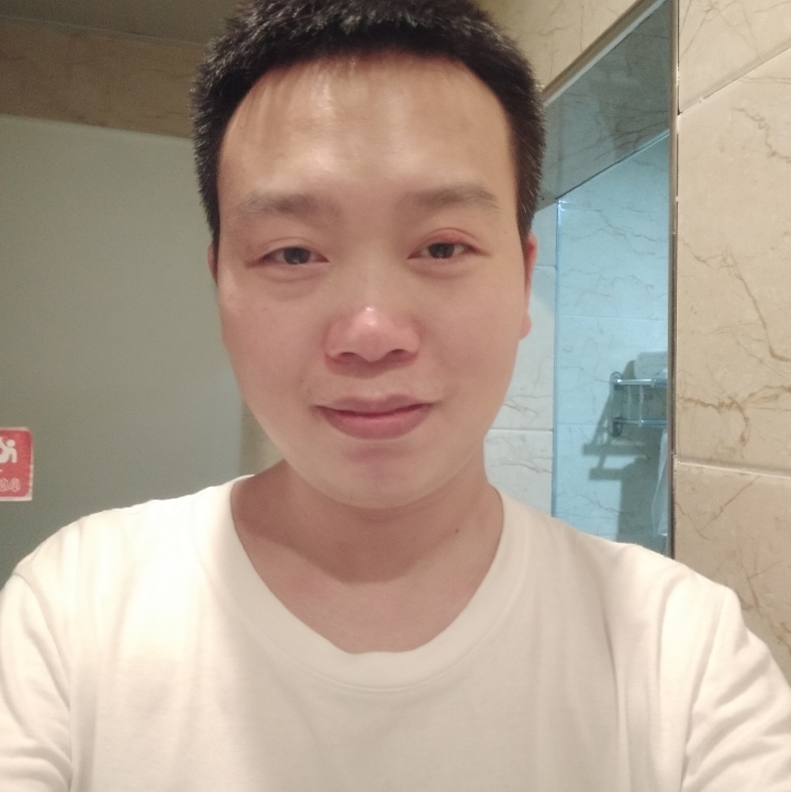 杯中酒的第一张照片--盐城相亲服务中心