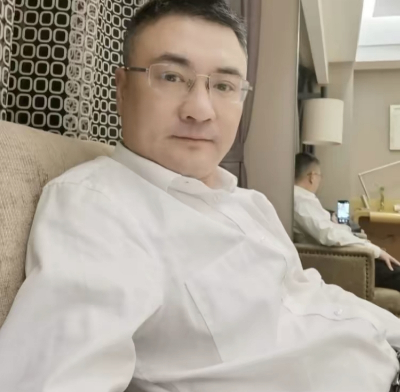 追逐的第二张照片--盐城相亲服务中心