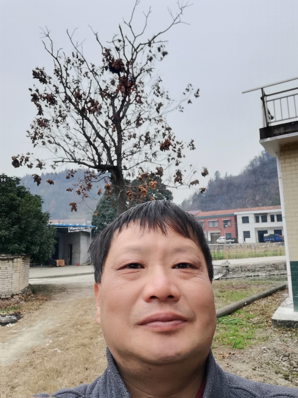 苏众青春冲浪的第一张照片--盐城相亲服务中心