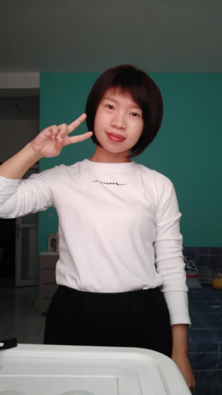 向日葵的第一张照片--盐城相亲服务中心