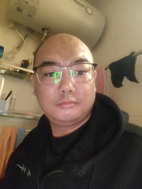 小胖子的第一张照片--盐城相亲服务中心
