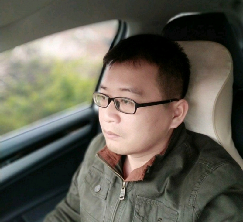 海风吹动你的心的第一张照片--盐城相亲服务中心