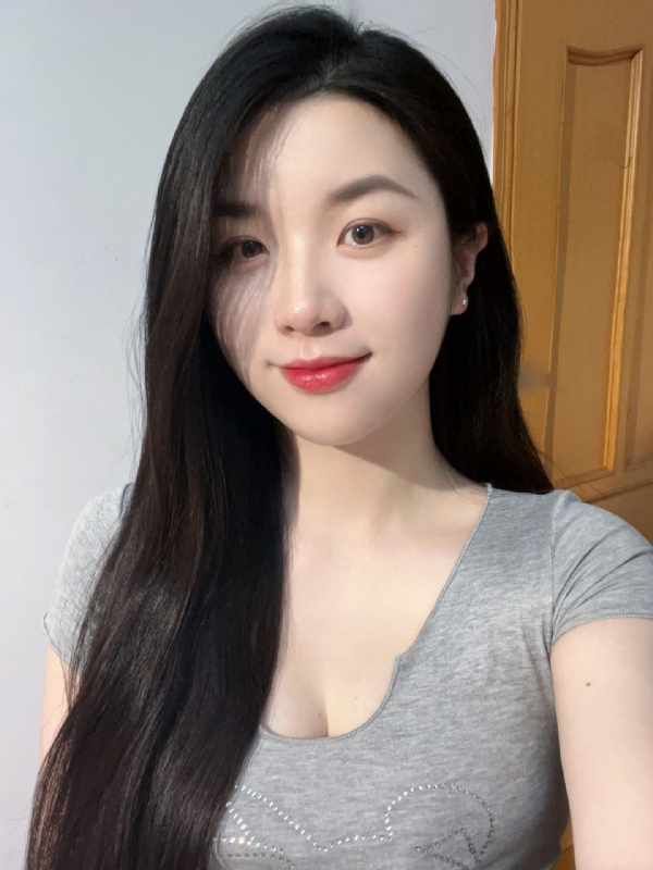 乔乔在寻爱的第一张照片--盐城相亲服务中心