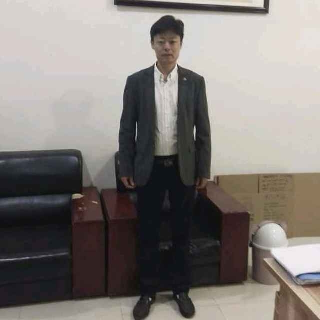 蓝天白云的第一张照片--盐城相亲服务中心