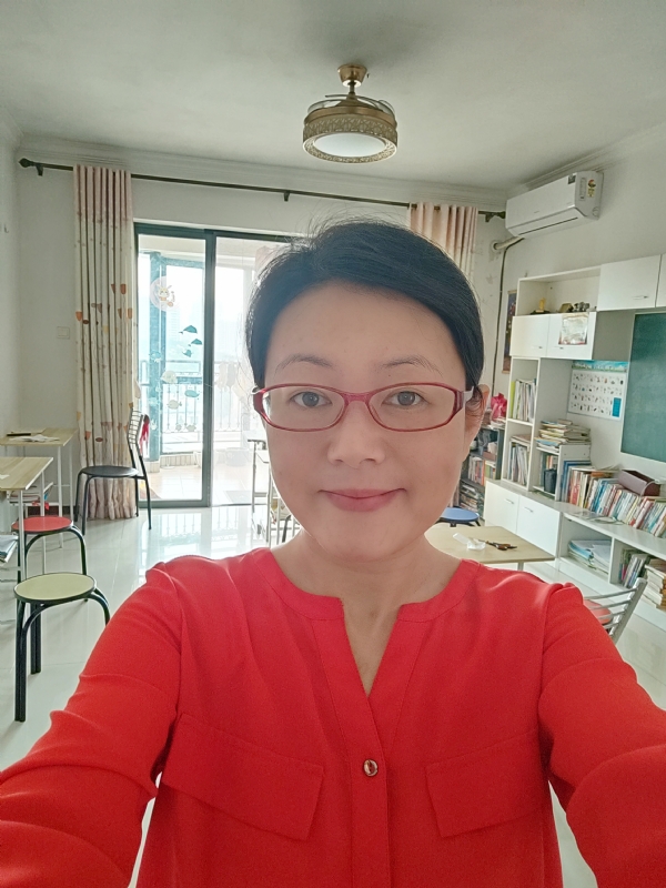 丽华的第二张照片--盐城相亲服务中心