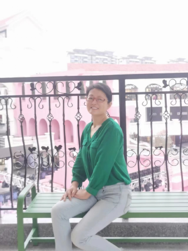 丽华的第六张照片--盐城相亲服务中心