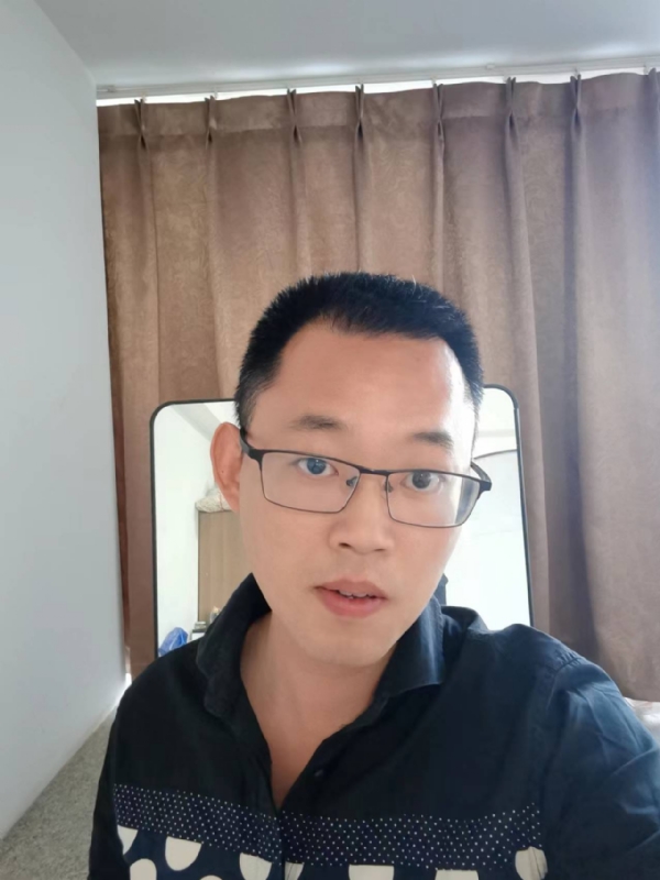 lips11的第一张照片--盐城相亲服务中心