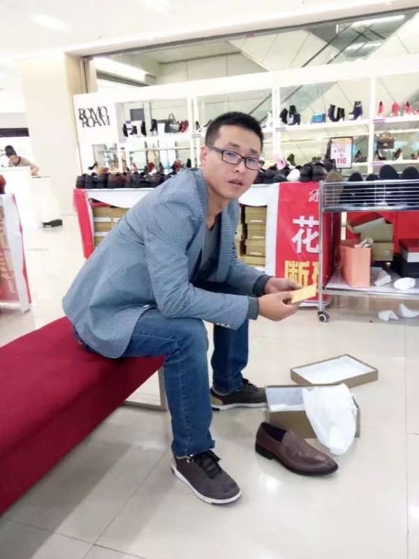 借我你的手的第一张照片--盐城相亲服务中心