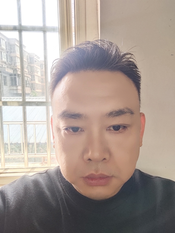 爱人先爱己的第一张照片--盐城相亲服务中心