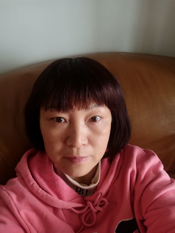 红玫瑰的第一张照片--盐城相亲服务中心