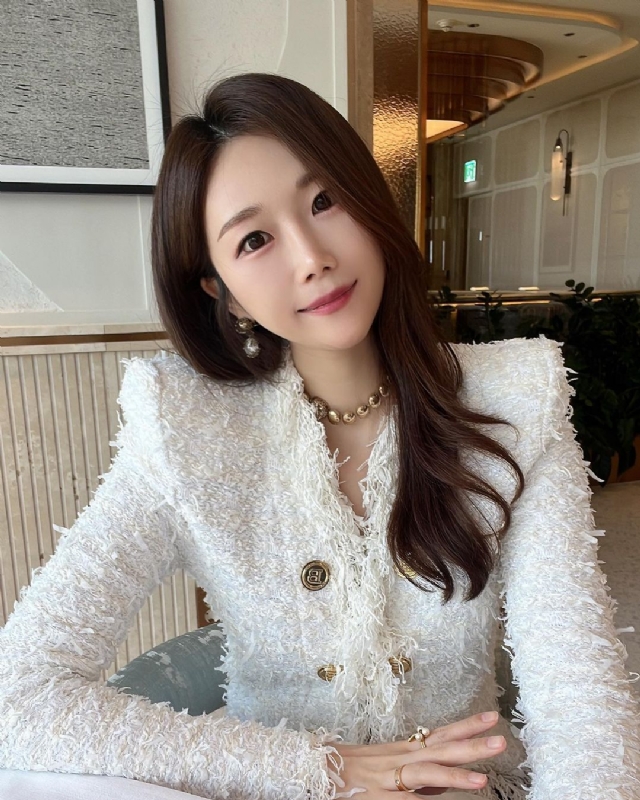 惠然的第一张照片--盐城相亲服务中心